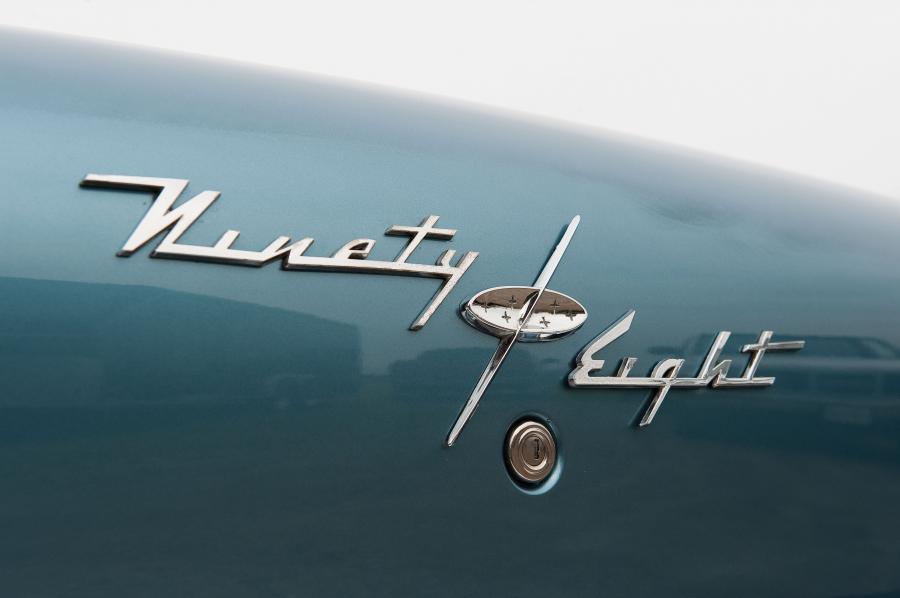  Oldsmobile 98 Starfire Convertible 1957 года  (фото 4 из 27)